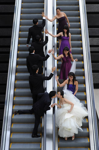 real wedding - Four Seasons Hotel, Singapore - photos by: Ryan Brenizer